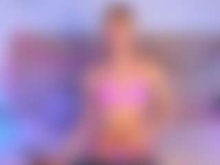 Live cam show with Lara Rous-Pretty - Tiny Tits on Camsoda