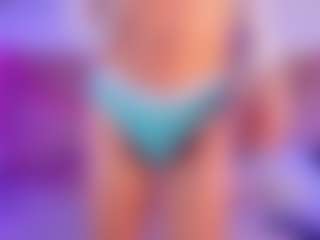 Lara Rous-Pretty's Live Sex Cam Show