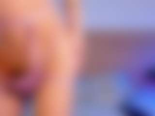 Live cam show with Lara Rous-Pretty - Black Hair on Uber Horny