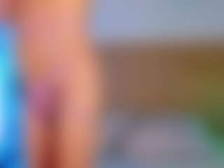Live cam show with Lara Rous-Pretty - Tiny Tits on Camsoda Late Night
