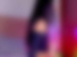 Live cam show with Lara Rous-Pretty - No Smoking on Chatstar