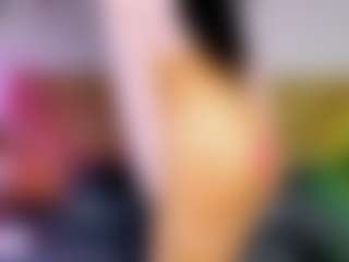 Show in cam erotica live di Lara Rous-Pretty