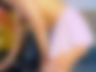 Live cam show with Lara Rous-Pretty - No Drinking on Camsoda