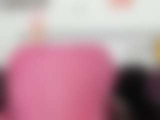 Live cam show with Serennaax - Smoking on Milfs Live