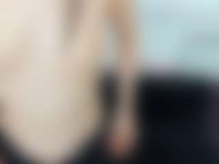 Live cam show with Serennaax - College on Camsoda