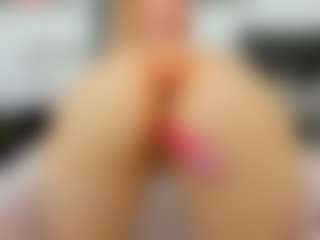 Serennaax's Live Sex Cam Show
