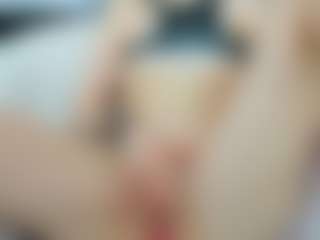 Live cam show with Serennaax - Shaved Pussy on testsause.com
