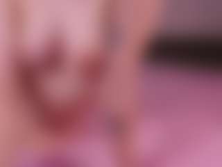Live cam show with TatyanaRoney - Gagging on Camsoda