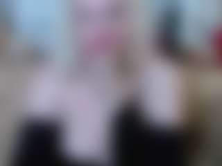 Live cam show with VictoriaNotti - Blonde Hair Middle Aged on sexytreat.net