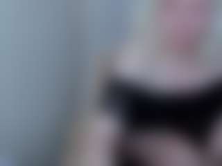 Live cam show with VictoriaNotti - Middle Aged on Camsoda
