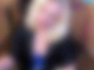 Live cam show with VictoriaNotti - Middle Aged on infinitiblacc.com
