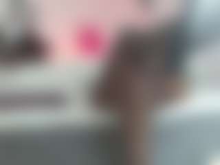 Emmi-cam's Live Sex Cam Show