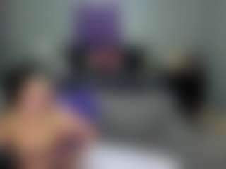 Live cam show with GraniteAura - Tease on Camsoda