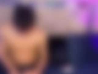 Live cam show with Jen and Dko - Average on AdultVida.com