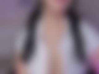 Live cam show with kali-lyon - Nipple Piercings on AdultVida.com