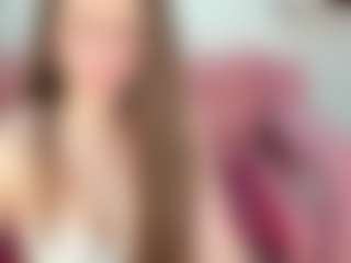 Live cam show with Datsi-Benson - Teasing on Free Soda