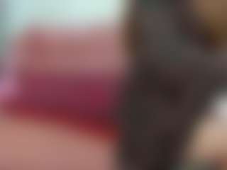 Live cam show with Datsi-Benson - Flashing on Camsoda