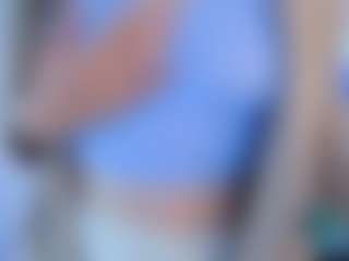 Pokaz na żywo z Datsi-Benson - Submissive na Camsoda