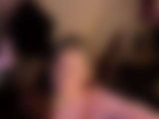 Datsi-Benson's Live Sex Cam Show
