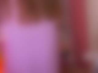 Live cam show with Datsi-Benson - Mature on Camsoda