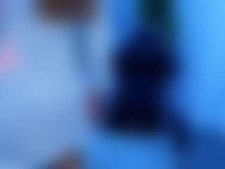 Live cam show with Datsi-Benson - Teasing on googirlz