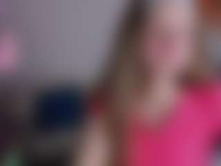 Live cam show with Datsi-Benson - Solo on livesuperchat.net