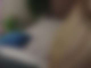 Live cam show with Datsi-Benson - Nipple Play on Camsoda