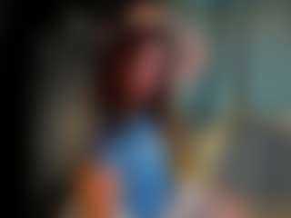 Live cam show with Datsi-Benson - Small Tits Mature on Lustler
