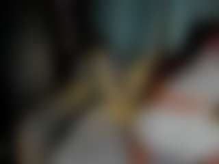 Live cam show with Datsi-Benson - Moaning on milfzrlive.com