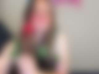 Live cam show with Datsi-Benson - Body Massage on sexytreat.net