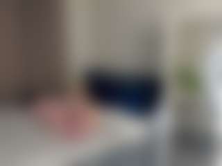 Live cam show with Datsi-Benson - Mature on CamwithHer