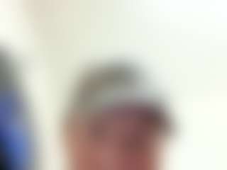 Iccybushhogger83's Live Sex Cam Show