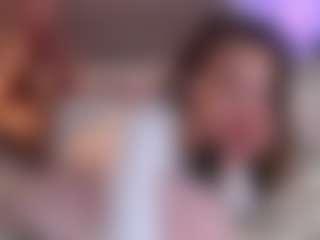 Live cam show with Polly - Blue Eyes on SquirtSoMuch