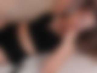 Live cam show with Polly - Mature on Streamer API