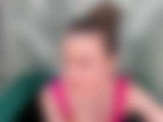 Live cam show with Mili-Lorans - Moaning on Soda Cam