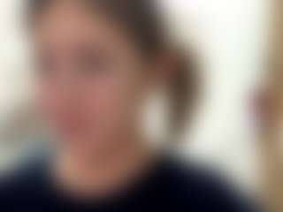 Live cam show with UlrikeLagrange - Athletic Asian on Instabang