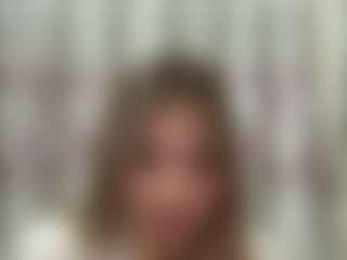 Live cam show with UlrikeLagrange - Brown Eyes Asian on AdultVida.com