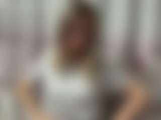Live cam show with UlrikeLagrange - Trimmed Asian on StripNow