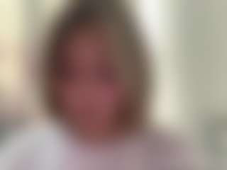 Live cam show with UlrikeLagrange - Brown Eyes Asian on Camming Site