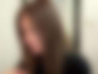 Pokaz na żywo z UlrikeLagrange - Brown Eyes Blonde Hair na Camsoda