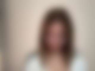Live cam show with UlrikeLagrange - Green Eyes on SmokeAndPoke