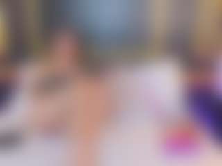 Live cam show with bombom-fox - Colombia on Camsoda