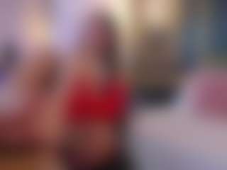 Live cam show with bombom-fox - Moaning on livesuperchat.net