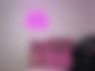 Live cam show with isabela-tay - Interactivetoy on intimatelivegirls.com
