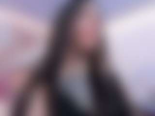 Live cam show with kiara-tay - Colombia on StripNow