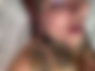 midnightmedli's Live Sex Cam Show
