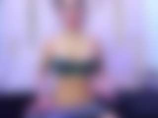 Live cam show with Rosse - Kisses on https://playwithruby.com