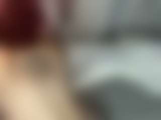 Live cam show with 1sweetLips6969 - Shower on friskycurves.com