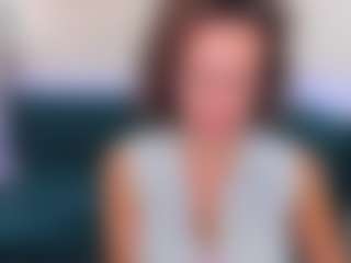 Live cam show with KiraSteel - Average on googirlz