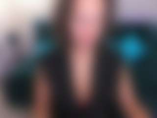 Live cam show with KiraSteel - MILF Teen (18+) on TastyBlacksLive